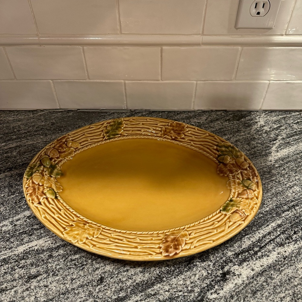 Bordallo Pinheiro Majolica Oval Platter Thanksgiving Gold Acorn Oak Leaf Pattern